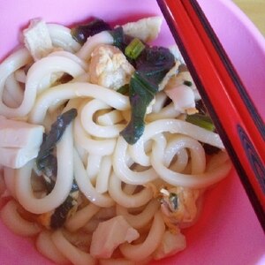 優しい味の柔らかわかめうどん